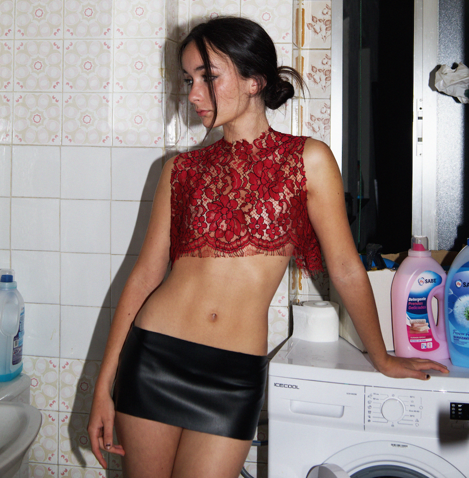 "RED LACE" TOP