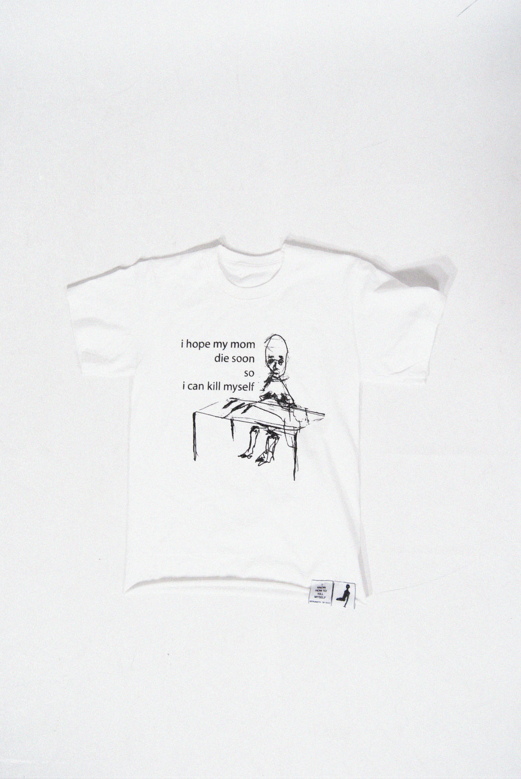 "MOM" TEE